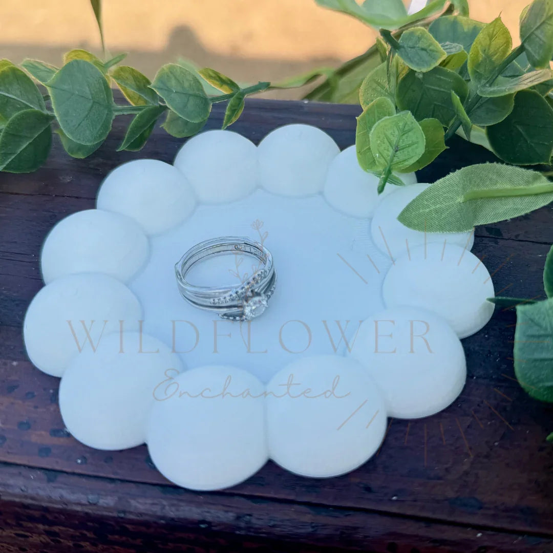 Daisy Jewelry Tray | Trinket Tray | 3D Print Jewelry Tray | PLA 3D Print - Wildflower Enchanted