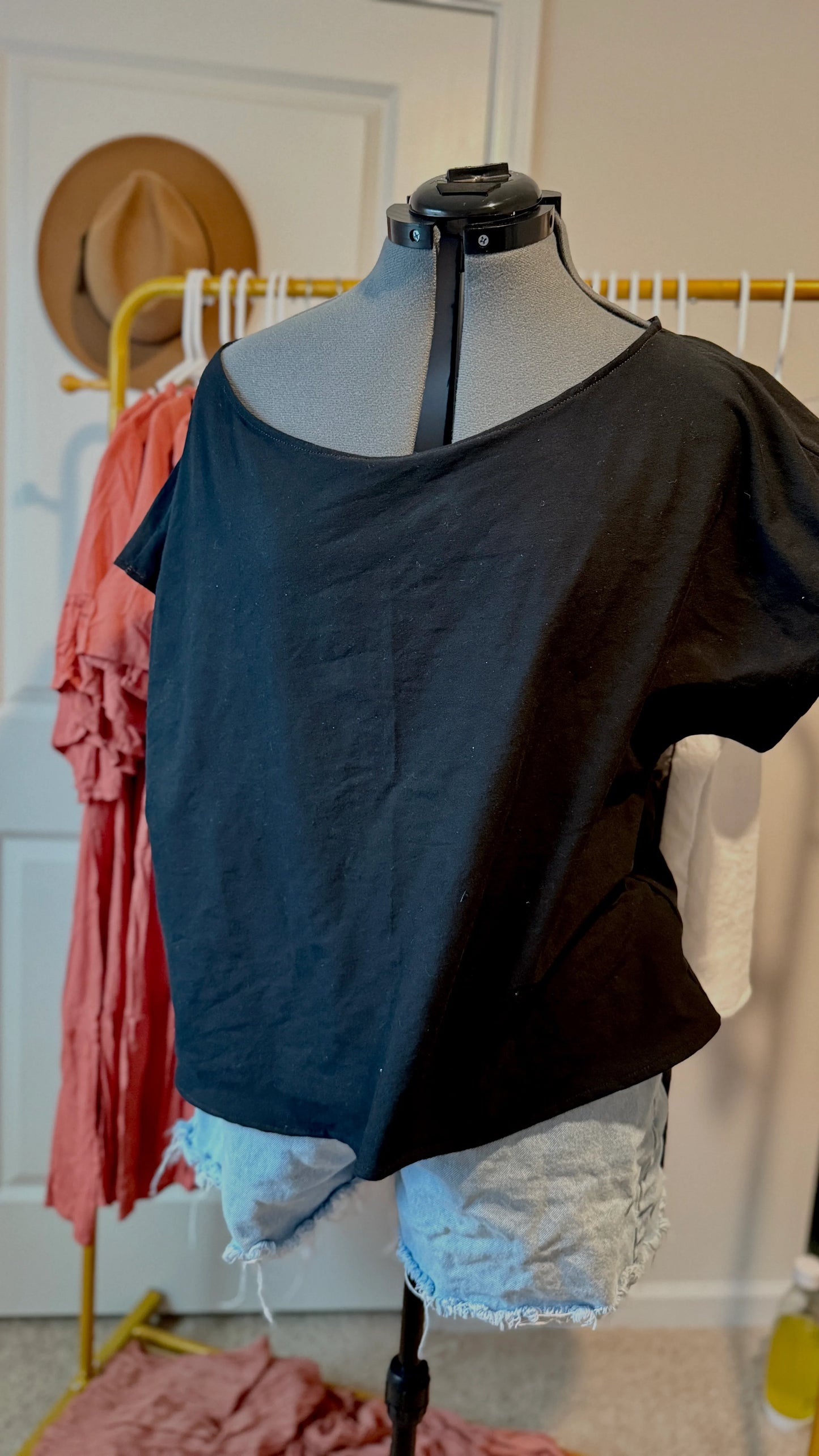 Willow Flowy Tee | Oversized Tee | Slouchy Tee Black - Wildflower Enchanted