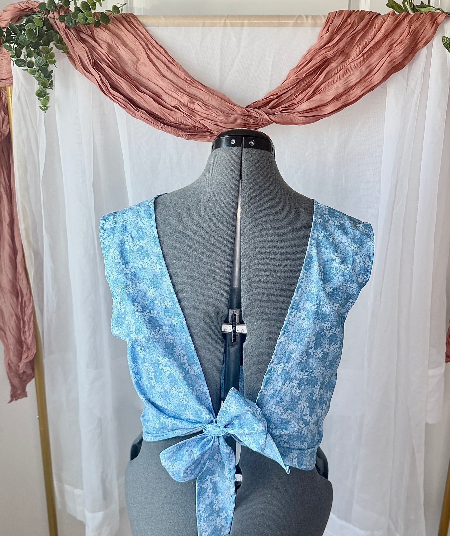 Lea Blouse Blue Floral | Backless Blouse | Backless Bow Blouse